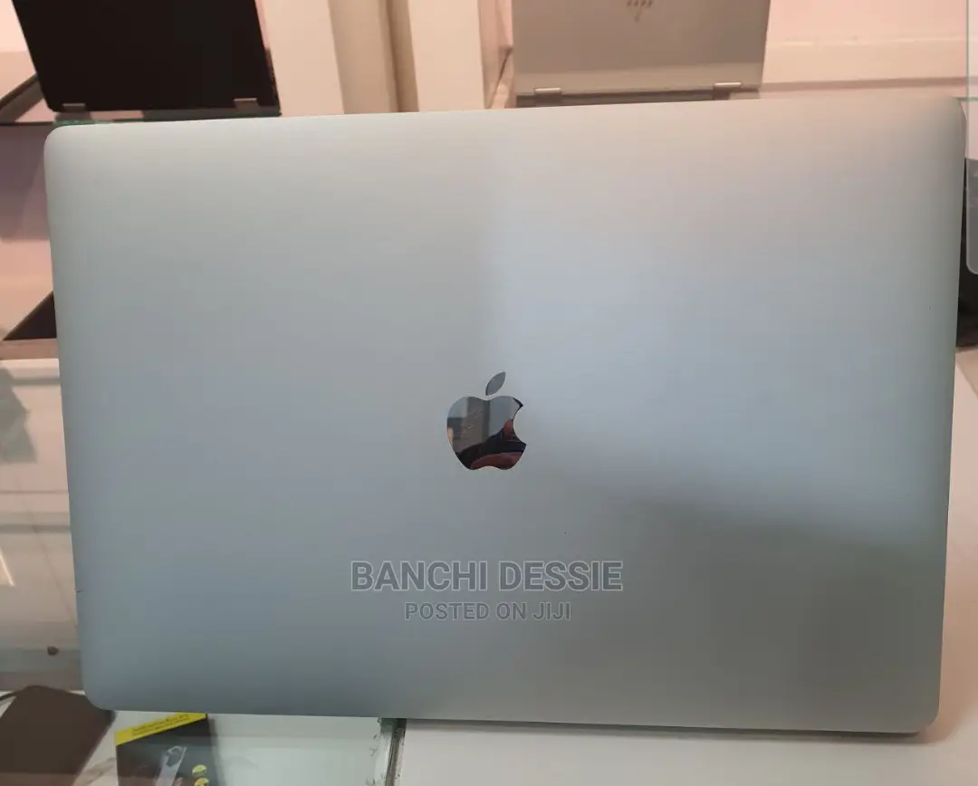 New Laptop Apple MacBook Pro 2017 16GB Intel Core I7 SSD 1T