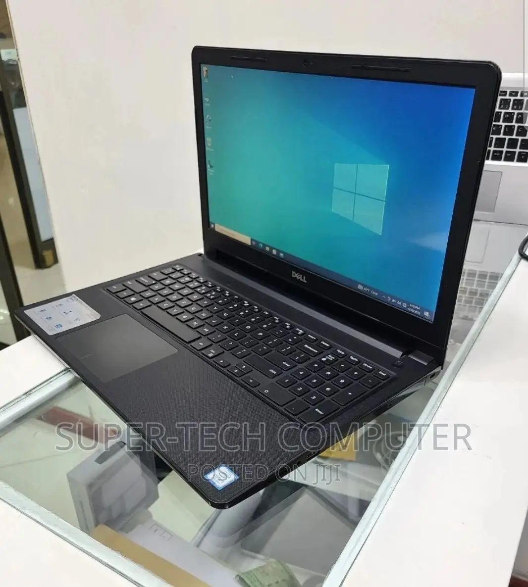 New Laptop Dell Inspiron 15 8GB Intel Core I5 HDD 1T