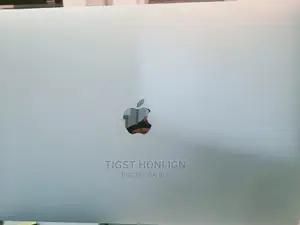 New Laptop Apple MacBook Pro 2017 16GB Intel Core I7 SSD 1T