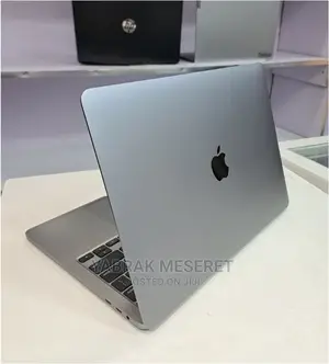Photo - New Laptop Apple MacBook Pro M1 16GB Intel Core I5 SSD 1T