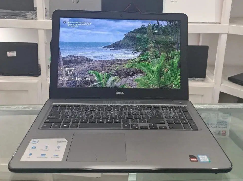 New Laptop Dell Inspiron 15 8GB Intel Core I7 SSD 512GB