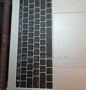 New Laptop Apple MacBook Pro 2017 16GB Intel Core I7 SSD 1T