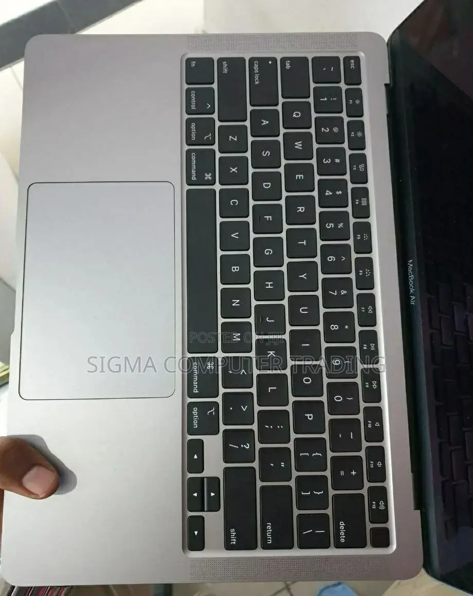 New Laptop Apple MacBook Air 2018 8GB Intel Core I5 SSD 256GB