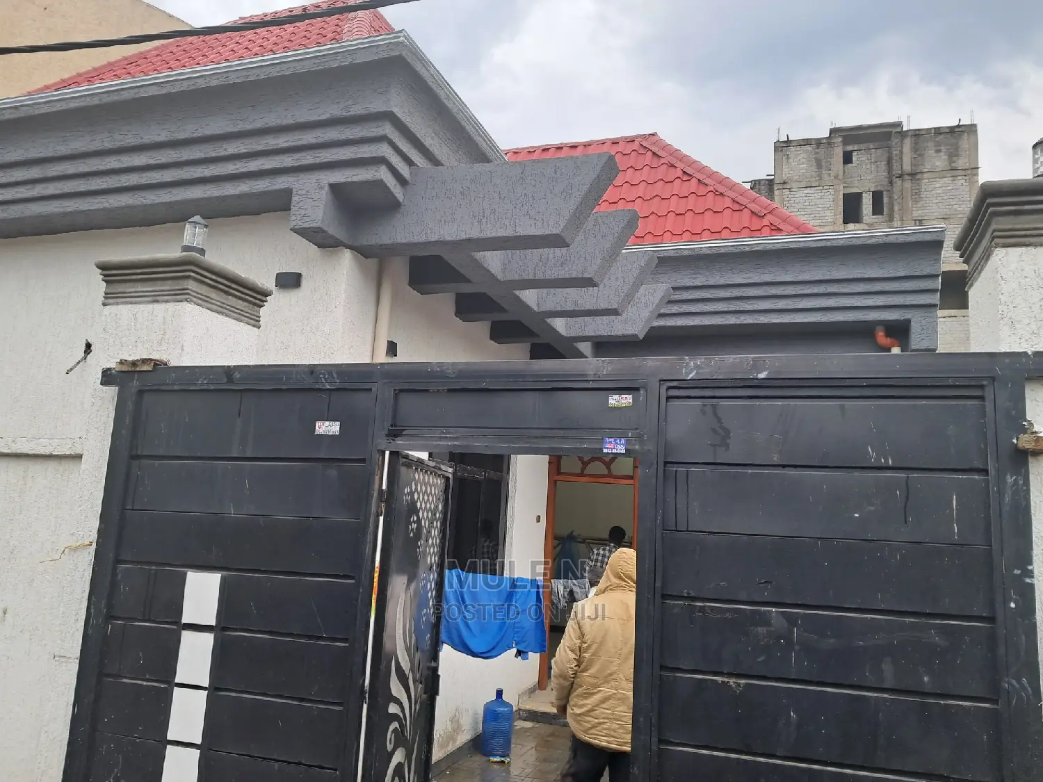 Furnished 5bdrm Villa in ሰሚት ኣካባቢ, Bole for sale