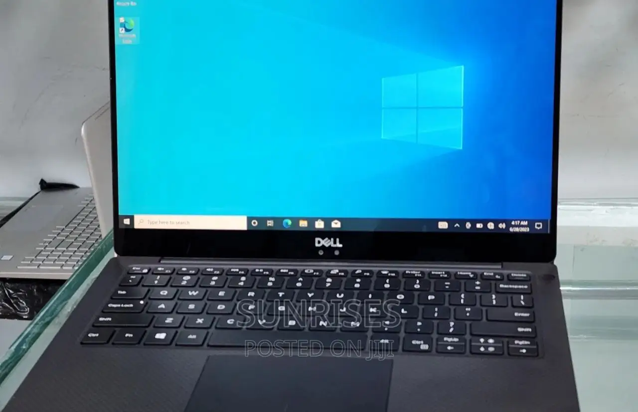 New Laptop Dell XPS 15 8GB Intel Core I5 SSD 512GB