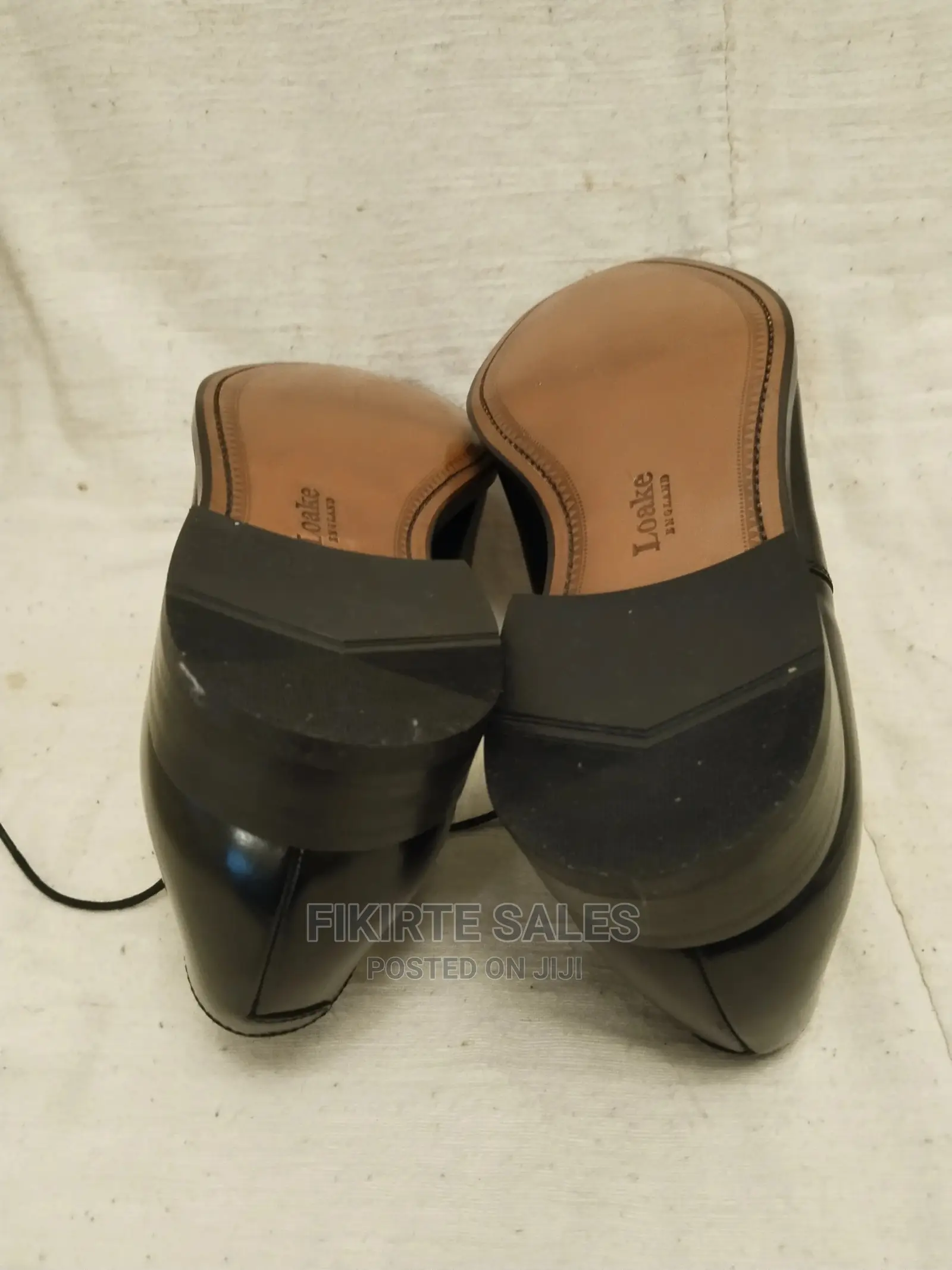 Loake L1 Leather Oxford Toecap Style Shoe - Uk 9.5 / Eu 44