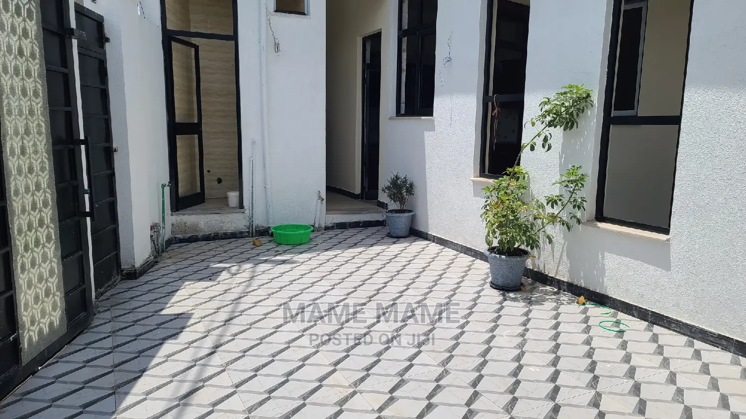 3bdrm Villa in Addis Abeba, Bole for sale