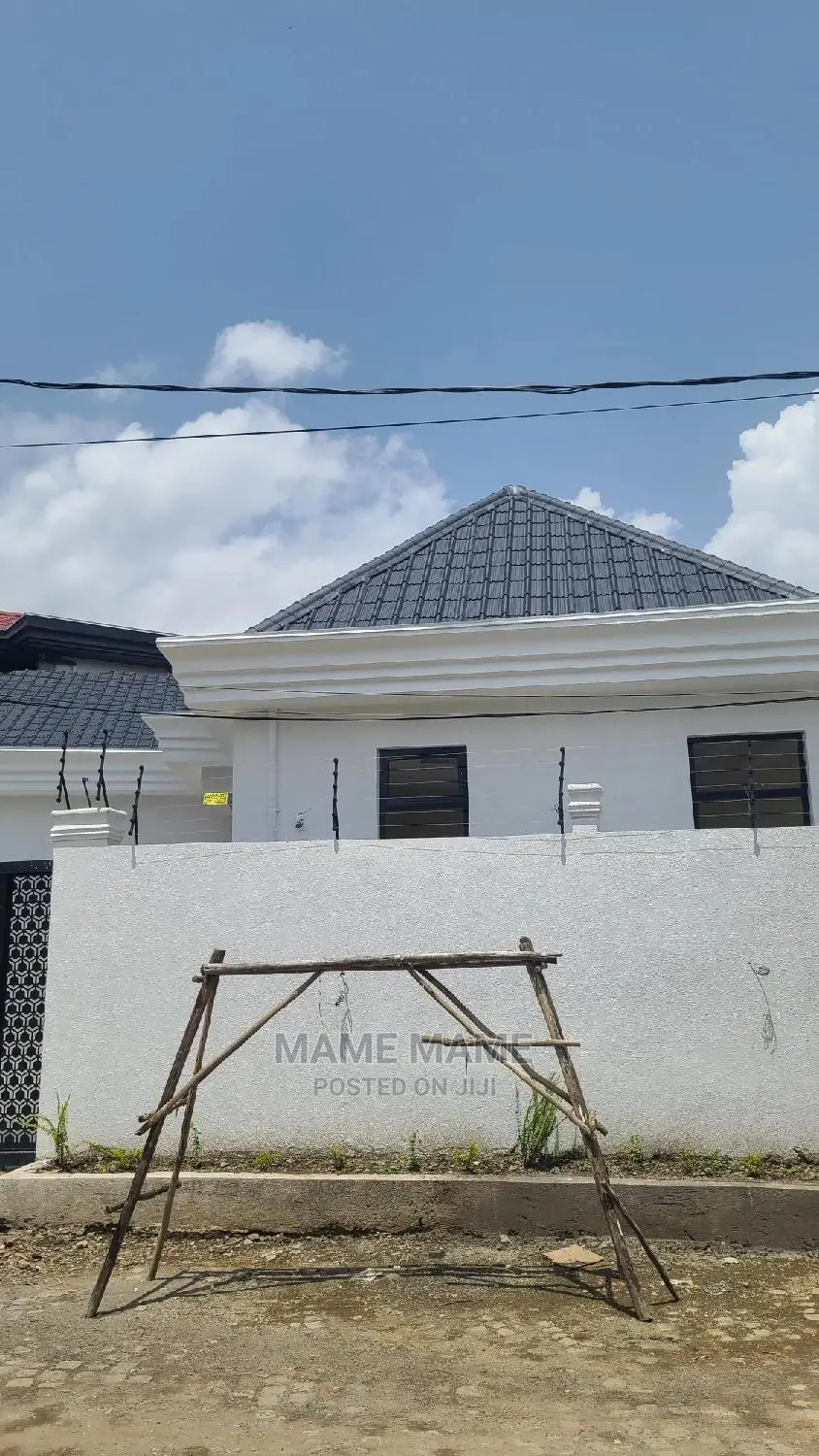 3bdrm Villa in Addis Abeba, Bole for sale