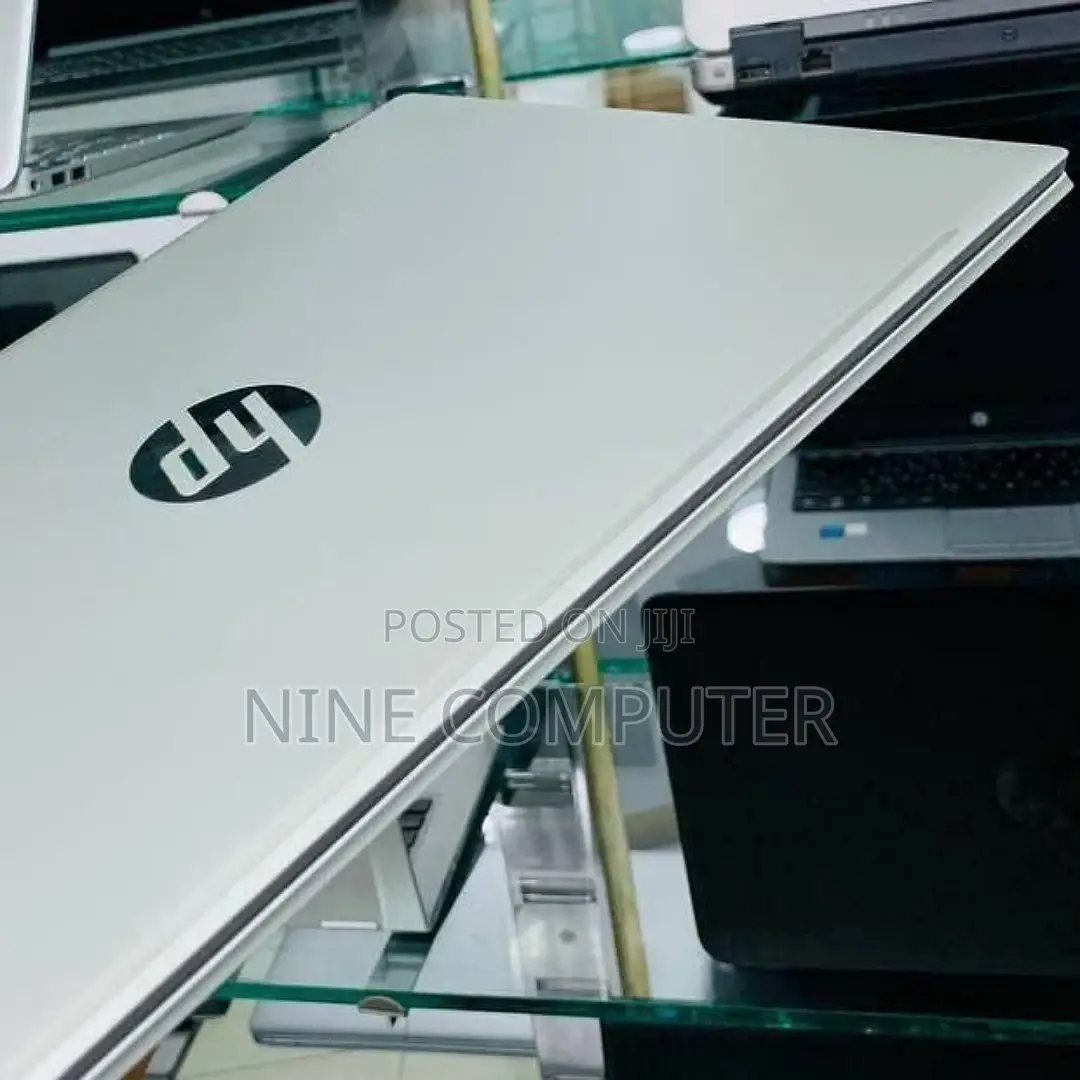 New Laptop HP Pavilion 15 12GB Intel Core I5 SSD 512GB