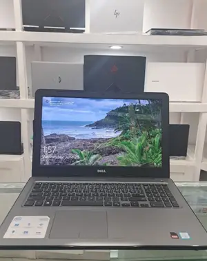 New Laptop Dell Inspiron 15 5567 8GB Intel Core I7 SSD 512GB