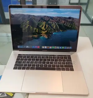 Photo - New Laptop Apple MacBook Pro 2017 16GB Intel Core I7 SSD 1T