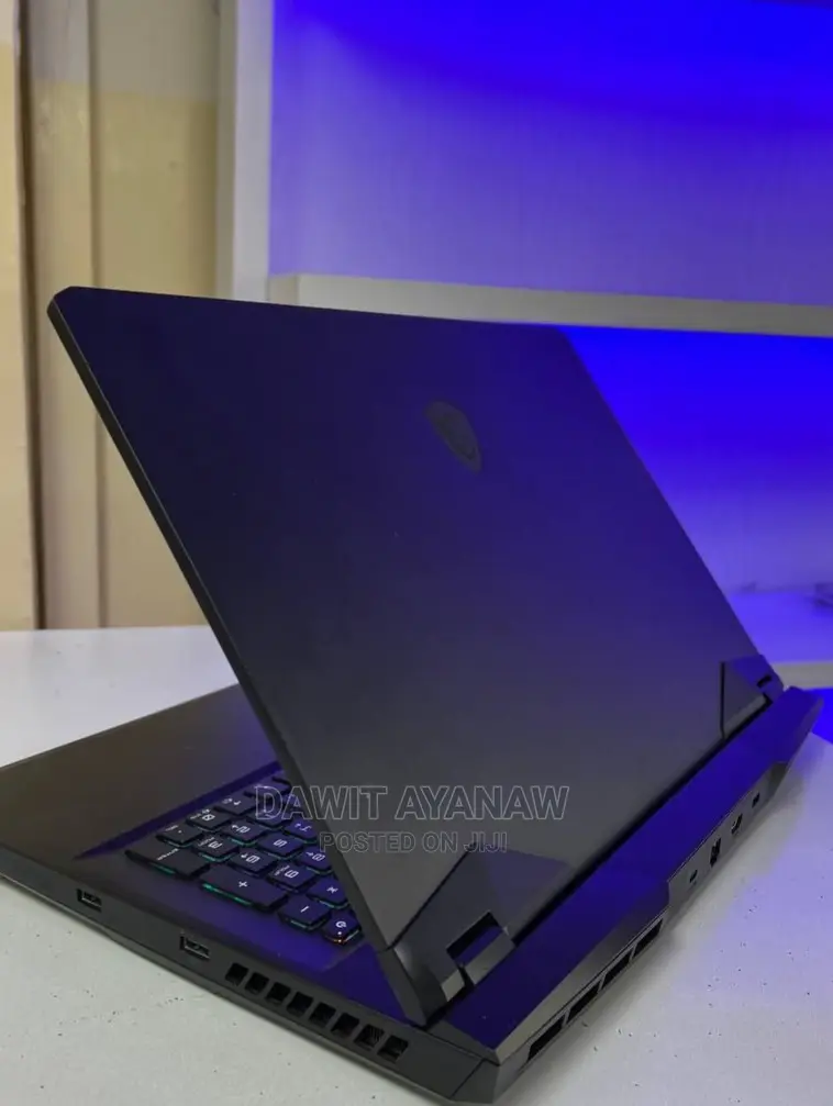 New Laptop MSI GP75 Leopard 16GB Intel Core I7 SSD 1T