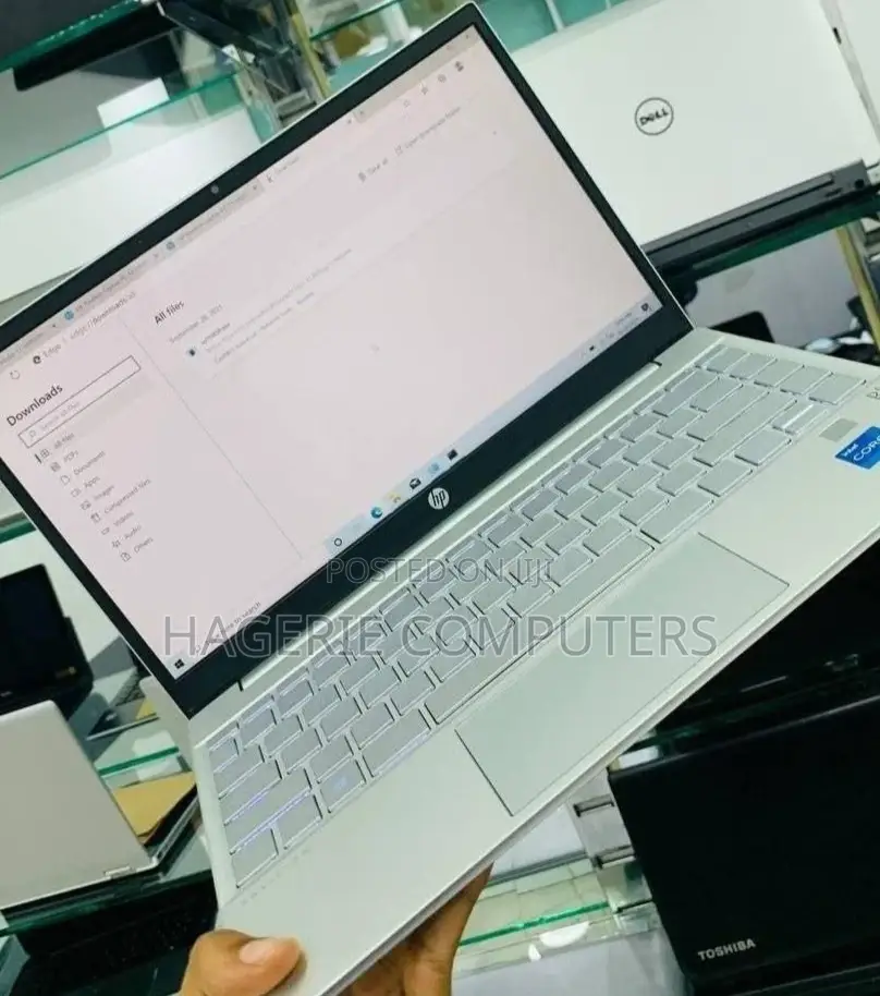 New Laptop HP Pavilion 11 12GB Intel Core I5 SSD 512GB