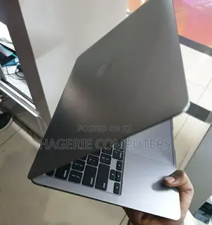 Photo - New Laptop Apple MacBook Air 2018 8GB Intel Core I5 SSD 512GB