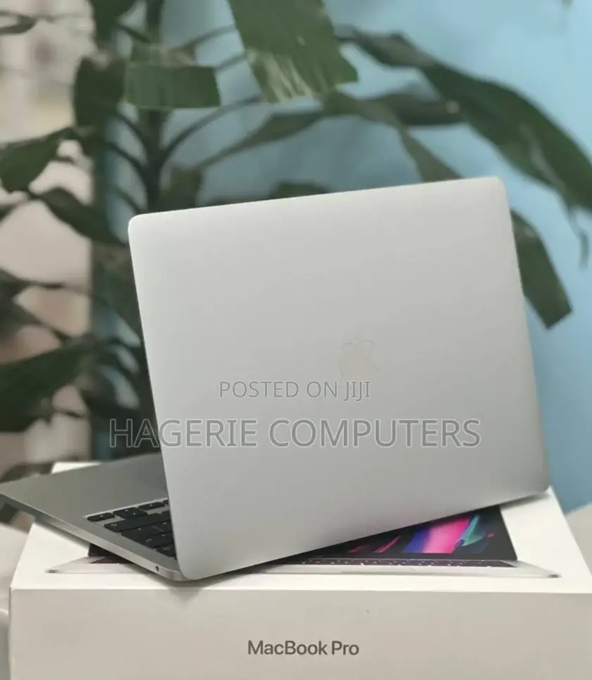 New Laptop Apple MacBook Pro 8GB Apple M2 SSD 256GB