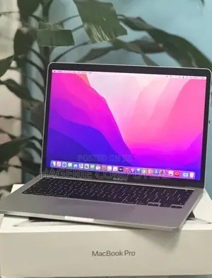 New Laptop Apple MacBook Pro 8GB Apple M2 SSD 256GB