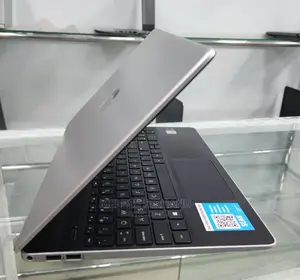 New Laptop HP Stream Notebook 8GB Intel Core I5 HDD 1T