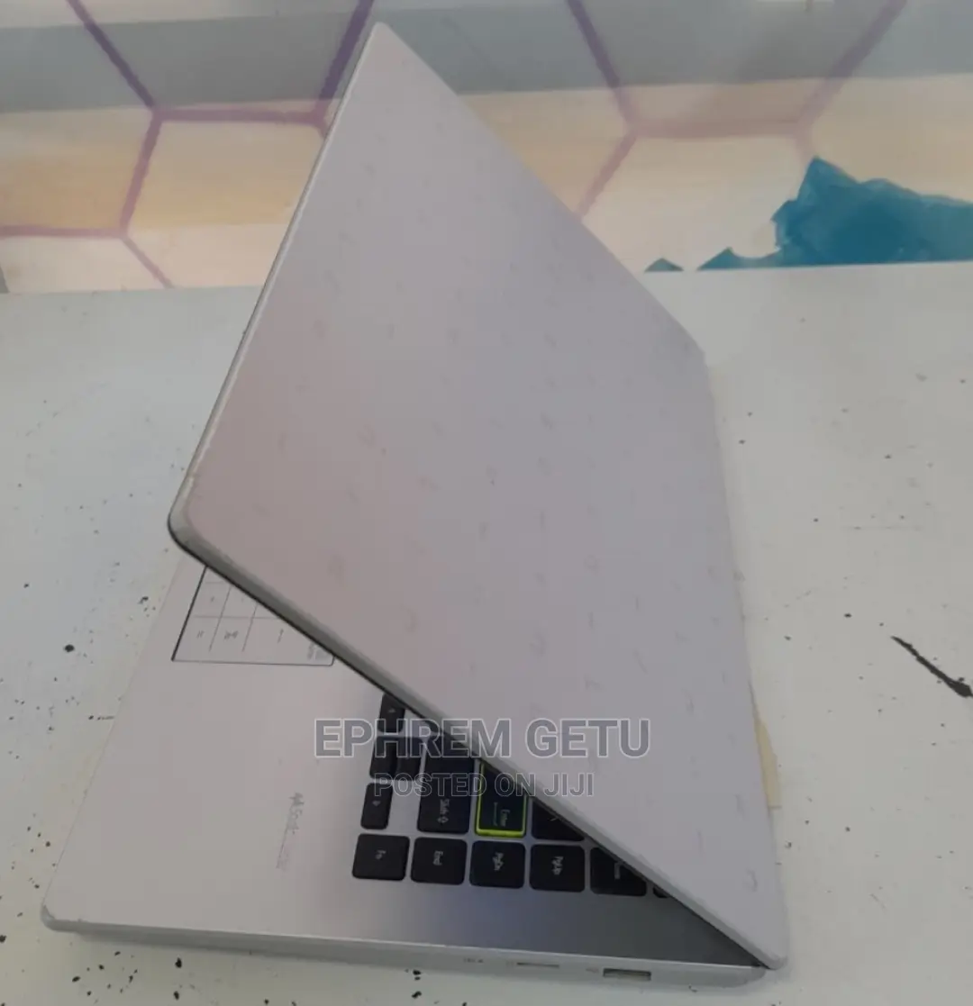 New Laptop Asus Vivobook E410M 4GB Intel Pentium SSD 128GB