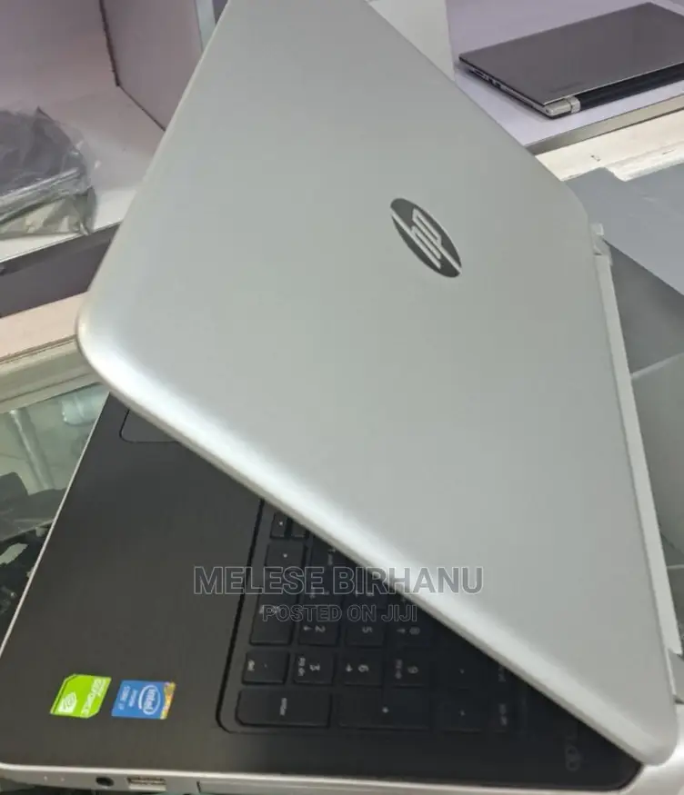 New Laptop HP Pavilion 15 8GB Intel Core i7 HDD 1T