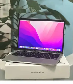 Photo - New Laptop Apple MacBook Pro 2022 M2 8GB Apple M2 SSD 256GB