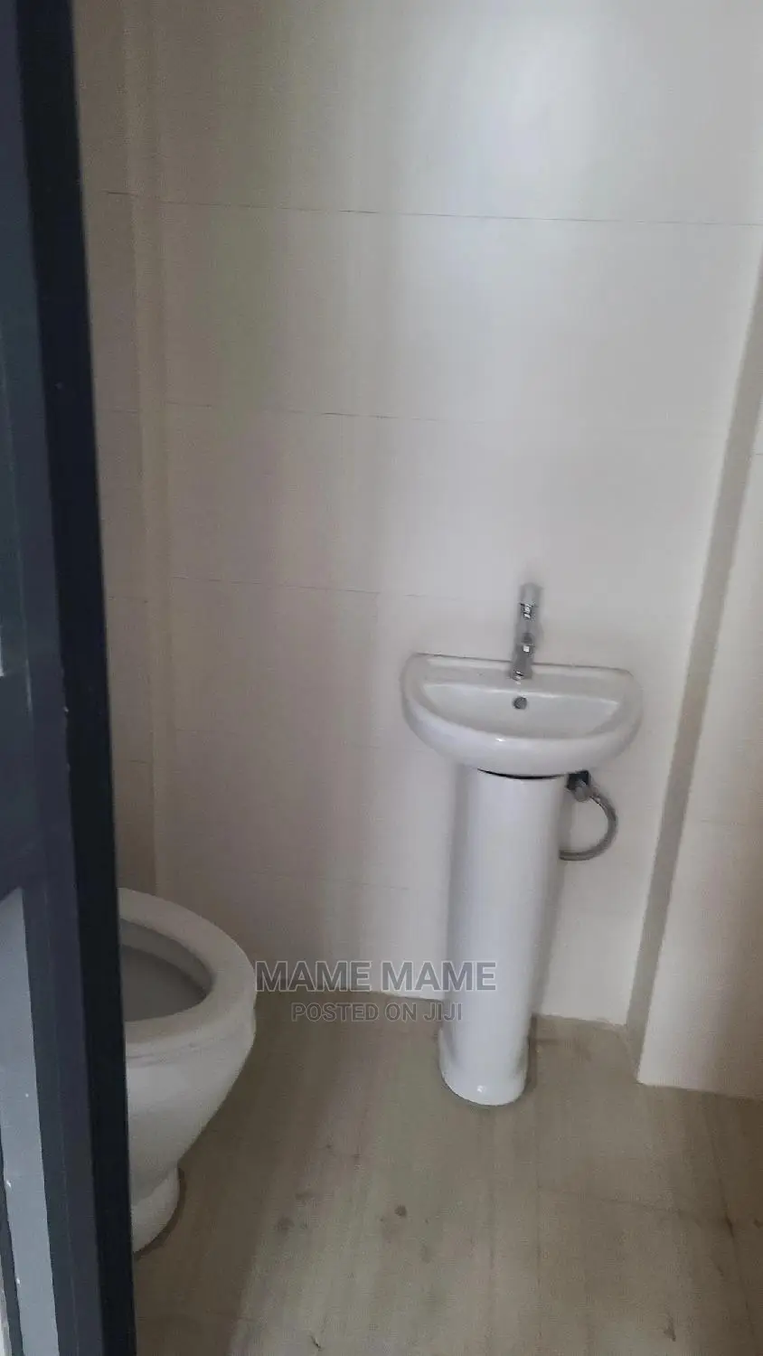 3bdrm Apartment in Addis Abeba, Bole for rent