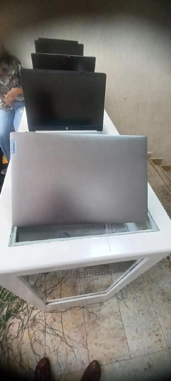 New Laptop Lenovo Ideapad 3 8GB Intel Core I5 SSD 256GB