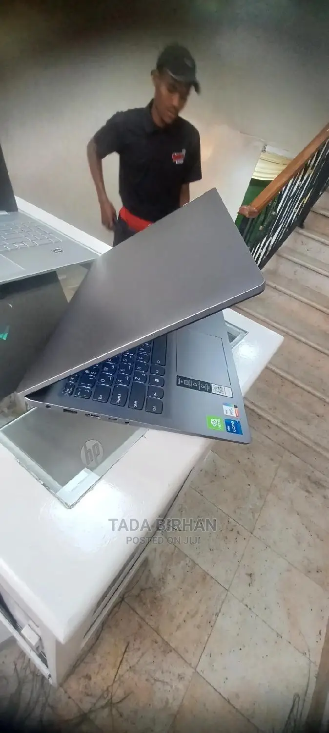 New Laptop Lenovo Ideapad 3 8GB Intel Core I5 SSD 256GB