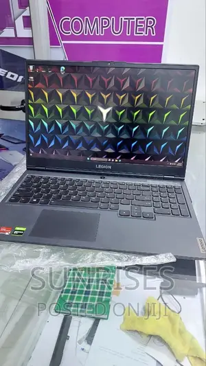 New Laptop Lenovo Ideapad 3 8GB AMD Ryzen 5 HDD+SSD 1.5T