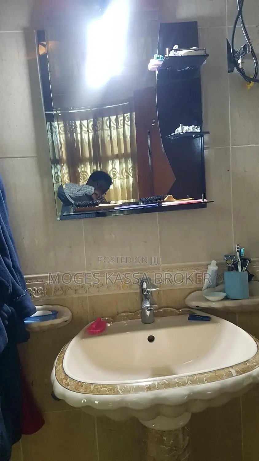 Furnished 6bdrm House in አትሌቶች ወጅ ሐርመኒያን, Yeka for sale