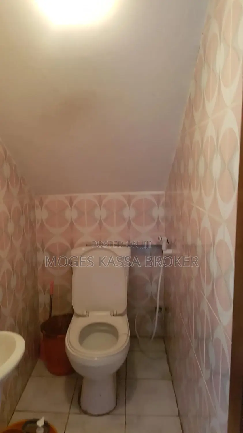 Furnished 6bdrm House in አትሌቶች ወጅ ሐርመኒያን, Yeka for sale