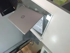 New Laptop HP Stream Notebook 8GB Intel Core I5 SSD 256GB