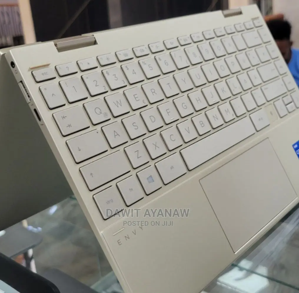 New Laptop HP Envy 13 8GB Intel Core I5 SSD 512GB
