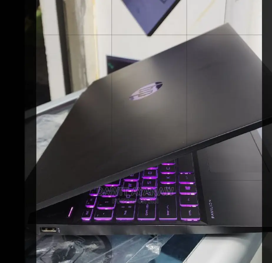 New Laptop HP Pavilion Power 15 8GB AMD Ryzen 5 SSD 512GB
