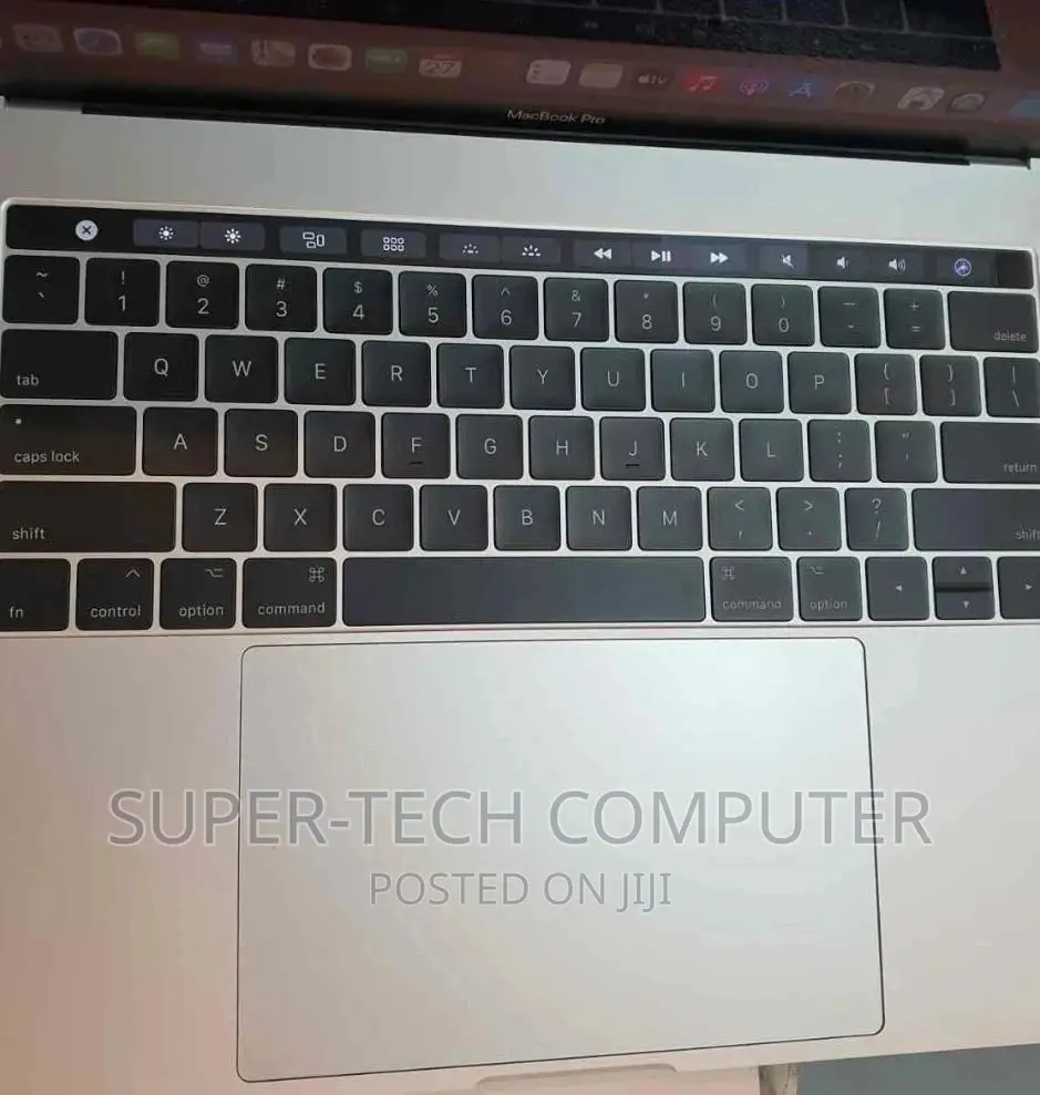 New Laptop Apple MacBook Pro 2017 16GB Intel Core I7 SSD 1T
