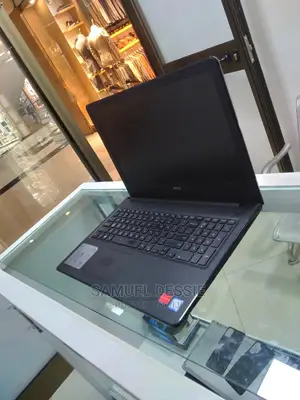 New Laptop Dell Inspiron 15 8GB Intel Core I5 HDD 1T