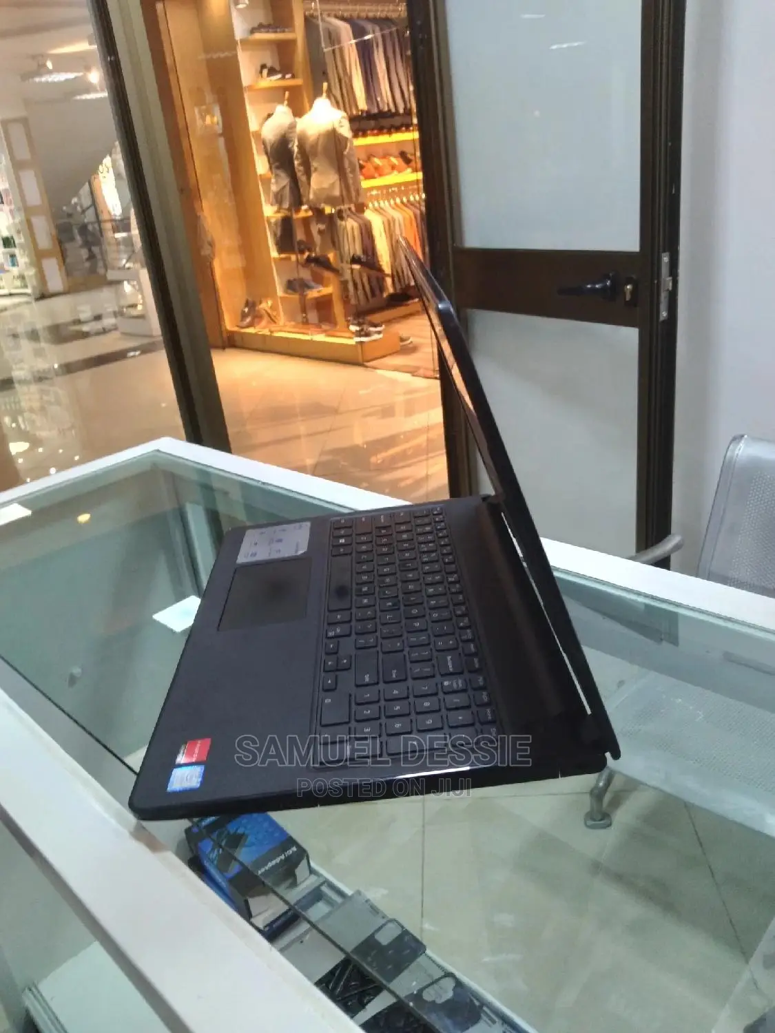 New Laptop Dell Inspiron 15 8GB Intel Core I5 HDD 1T