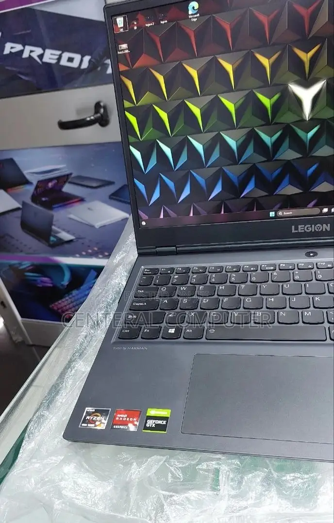 New Laptop Lenovo Legion 5 8GB Nvidia HDD+SSD 512GB