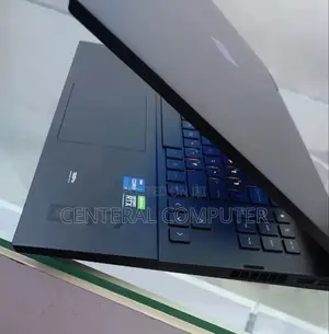 New Laptop HP Spectre 16GB Intel Core I7 SSD 1T