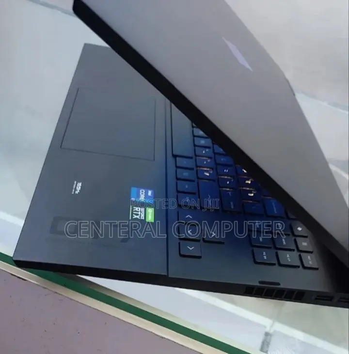New Laptop HP Spectre 16GB Intel Core I7 SSD 1T