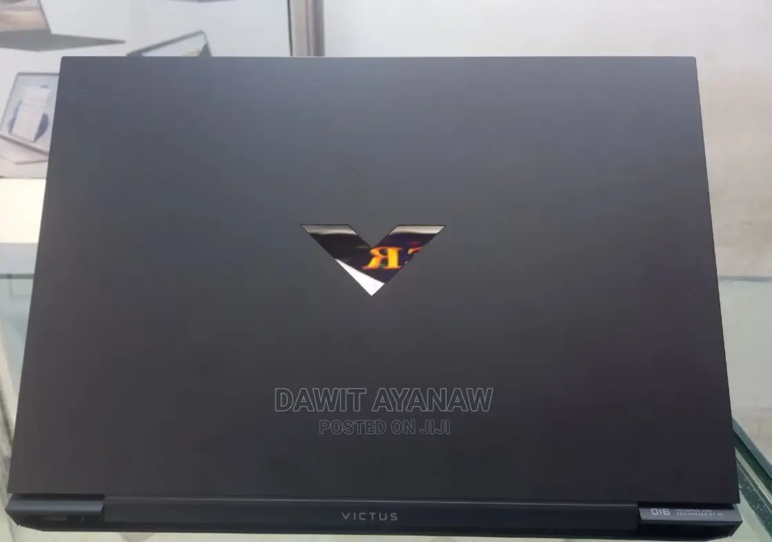 New Laptop HP Victus 16 8GB AMD Ryzen 7 SSD 512GB