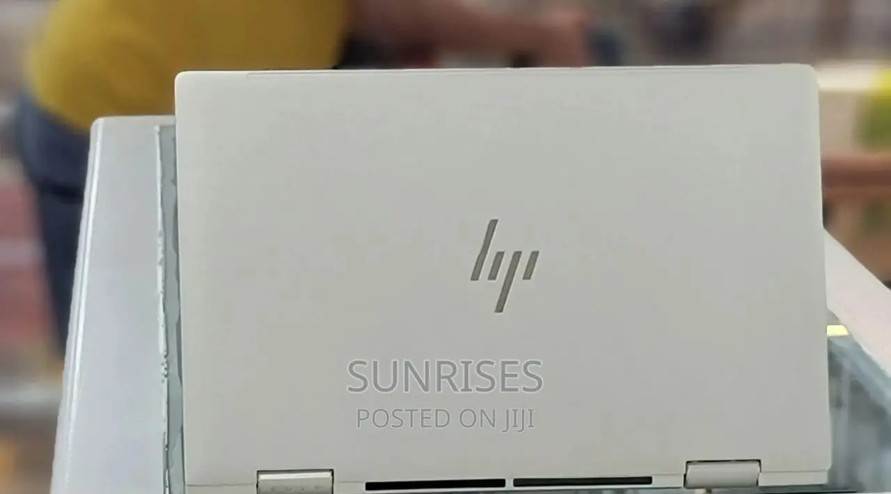 New Laptop HP Envy X360 8GB Intel Core I5 SSD 512GB