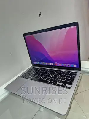 New Laptop Apple MacBook Pro M1 8GB Apple M1 Pro SSD 256GB