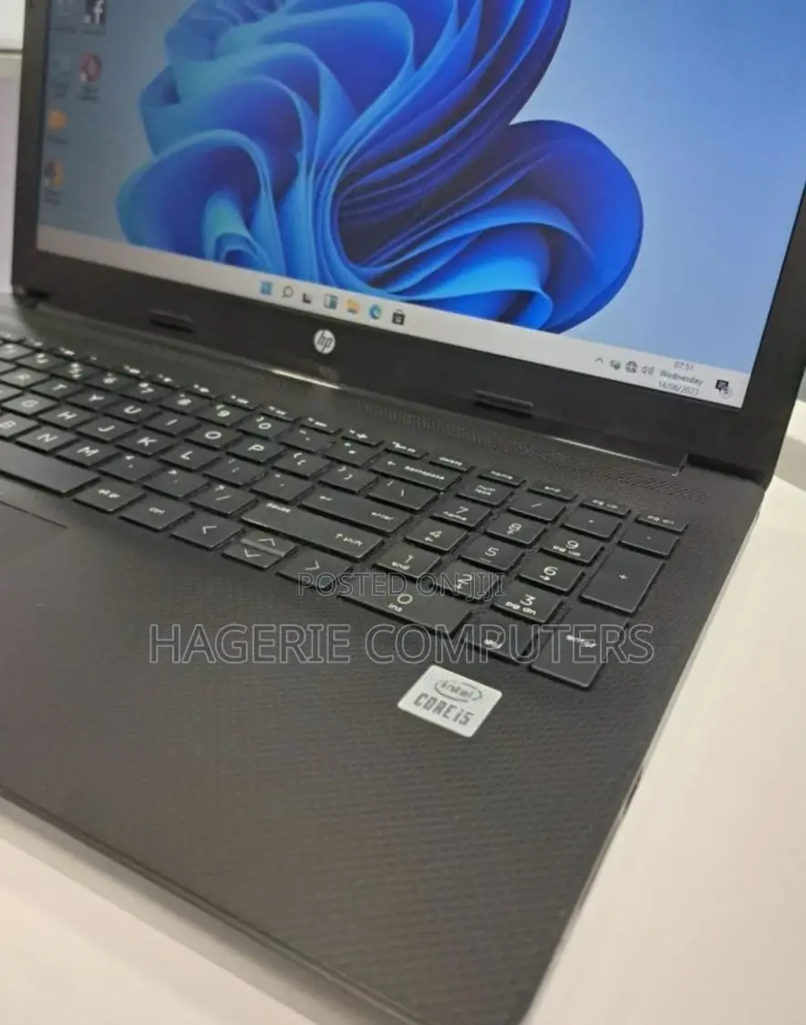 New Laptop HP Stream Notebook 8GB Intel Core I5 HDD 1T