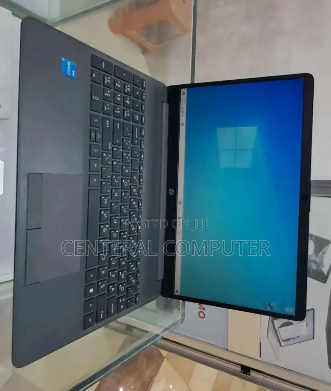 New Laptop HP Stream Notebook 8GB Intel Core I3 HDD 1T