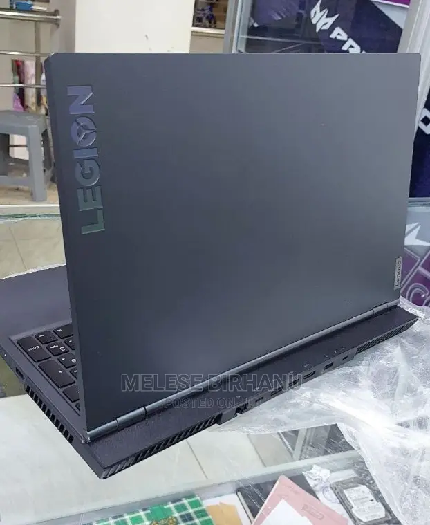 New Laptop Lenovo Legion 5 8GB AMD Ryzen 5 SSHD+SSD 512GB
