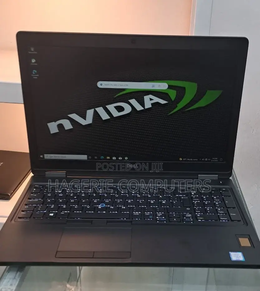 New Laptop Dell 16GB SSD 256GB