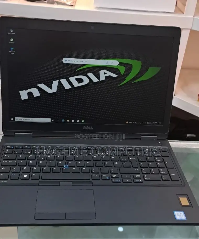 New Laptop Dell 16GB SSD 256GB