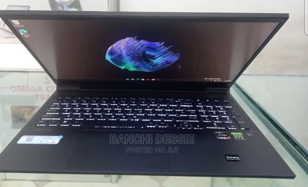 New Laptop HP Victus 16 16GB AMD Ryzen 7 SSD 512GB