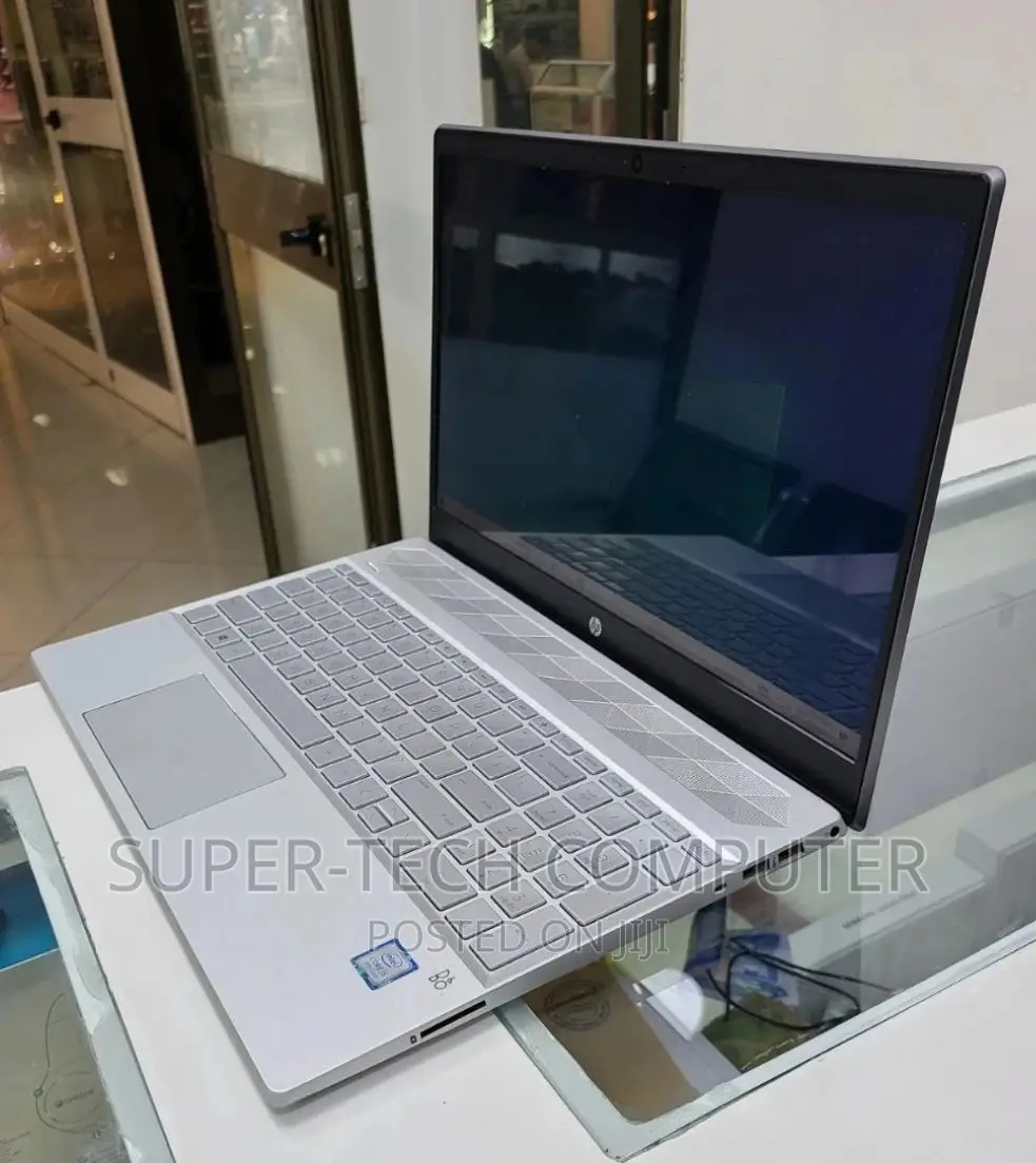 New Laptop HP Pavilion 15 8GB Intel Core I5 HDD 1T