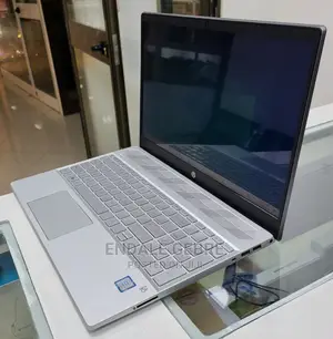 New Laptop HP Pavilion 13 8GB Intel Core I5 HDD 1T